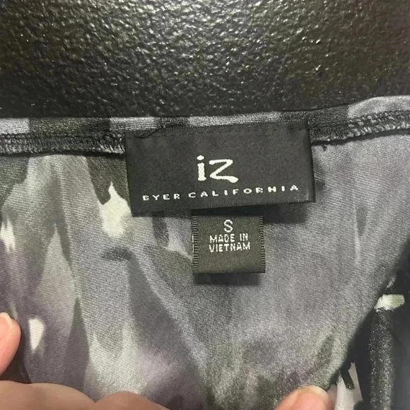 IZ Byer California Size Small Casual Tank Top Padded Cups Tie Back Date Night - Picture 4 of 4